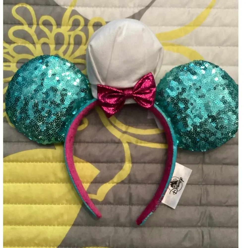 NWT Disney California Adventure (DCA) Food & Wine Festival Minnie Chefs Hat 2020